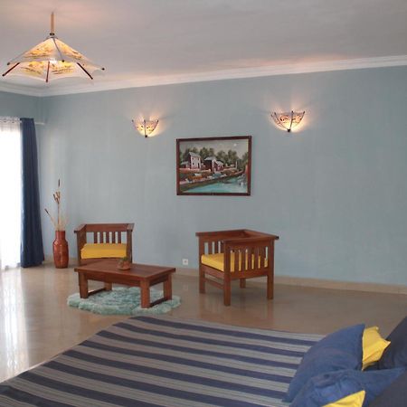 K.méléon-Hôtel Antananarivo Quarto foto