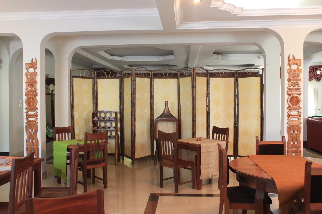 K.méléon-Hôtel Antananarivo Exterior foto