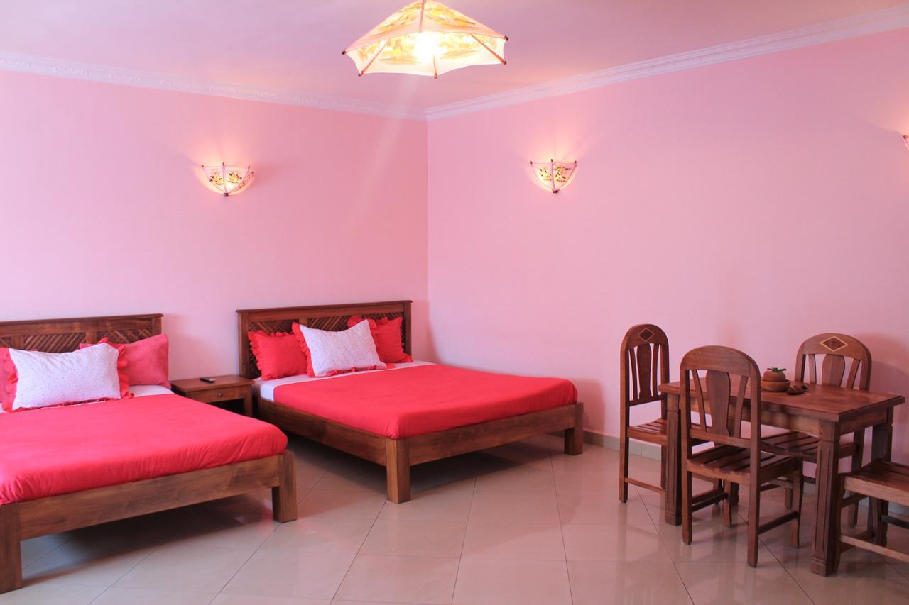 K.méléon-Hôtel Antananarivo Exterior foto